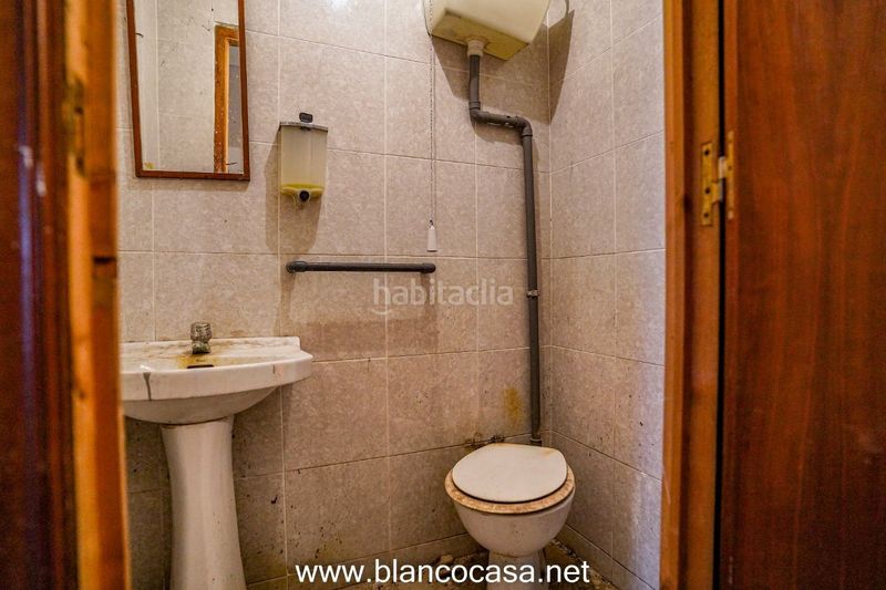 Foto 8c60483f-ffa0-48f5-ae14-186cafc4991c. Alquiler local comercial local en alquiler con excelente ubicación! en Carballo