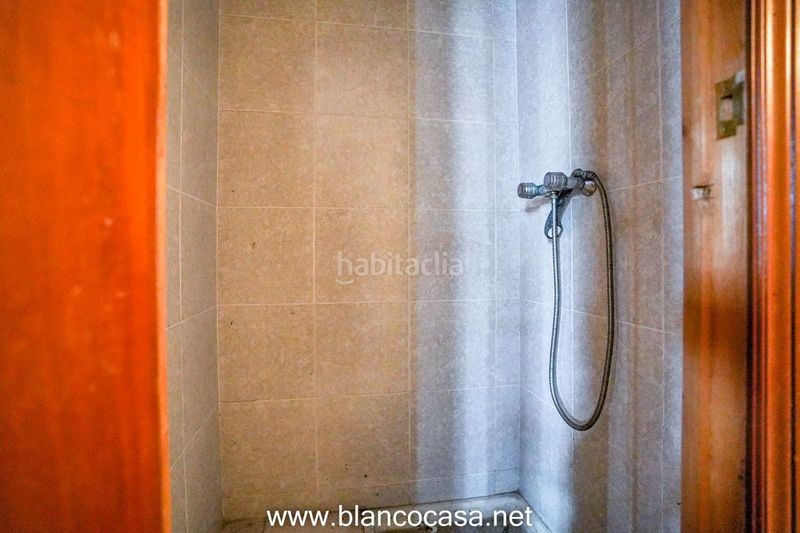 Foto f13ac2db-8c0e-4800-a220-5d6ae0dd002d. Alquiler local comercial local en alquiler con excelente ubicación! en Carballo