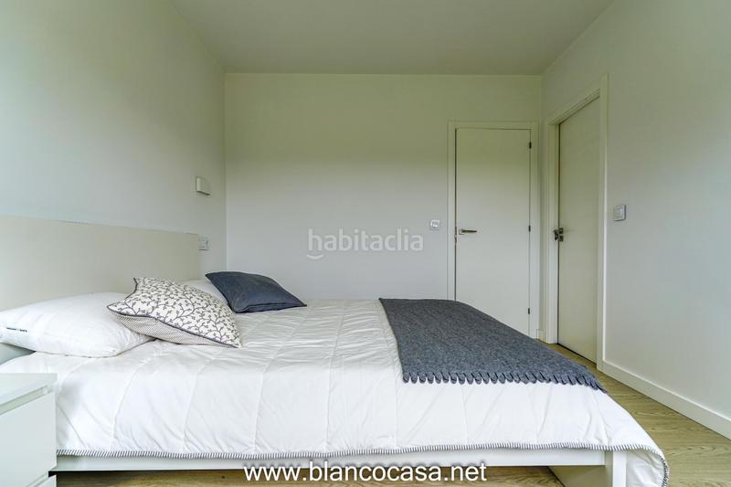 Foto 07c31b2a-2547-4720-b873-c39e4350702b. Casa lujosa, moderna y con un gran terreno en Carballo