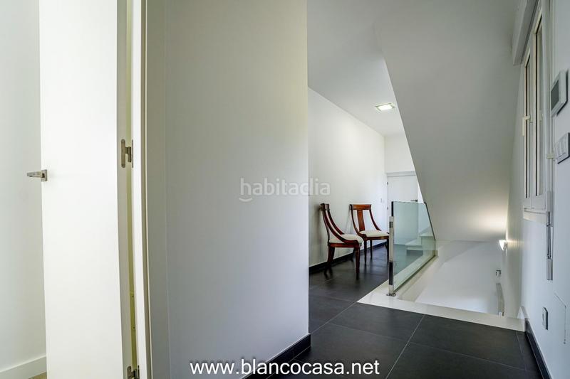 Foto 19d200e2-4b6f-4722-9478-96d9c0ba5704. Casa lujosa, moderna y con un gran terreno en Carballo
