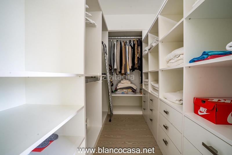 Foto 243dd0b6-8ec6-48b9-b855-072da45ed05b. Casa lujosa, moderna y con un gran terreno en Carballo