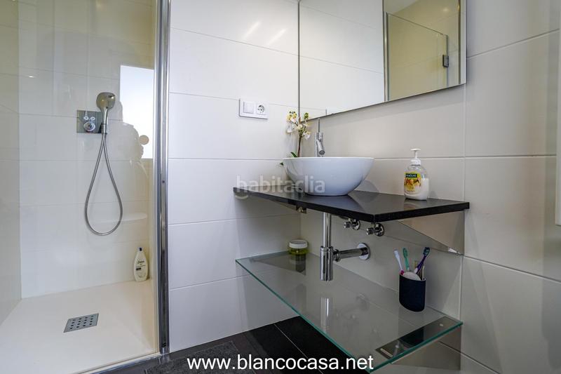 Foto d08f9aa2-c8cd-4287-9b1f-3cfa1095c89d. Casa lujosa, moderna y con un gran terreno en Carballo