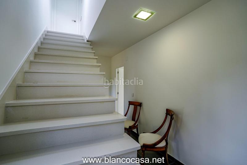 Foto d7b2ee51-ef16-47e9-bd44-28d885289039. Casa lujosa, moderna y con un gran terreno en Carballo