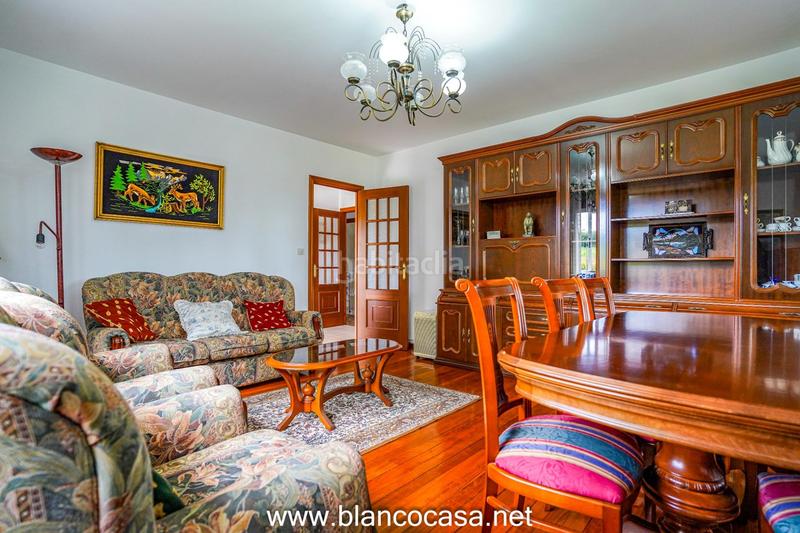 Foto 0bd83b3a-af86-4120-903e-d188af307b11. Casa  con terreno en Carballo