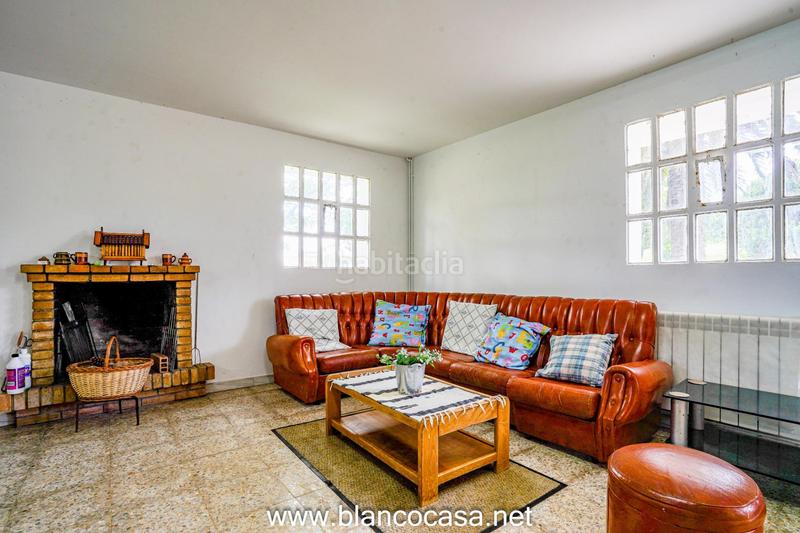 Foto 1fac7a65-add5-4376-93ad-cdec9428ee5c. Casa  con terreno en Carballo