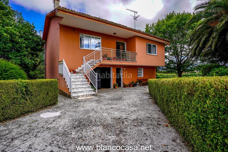 Foto 1fdd89b7-e458-49c5-b711-7daf3bbb65ec. Casa  con terreno en Carballo