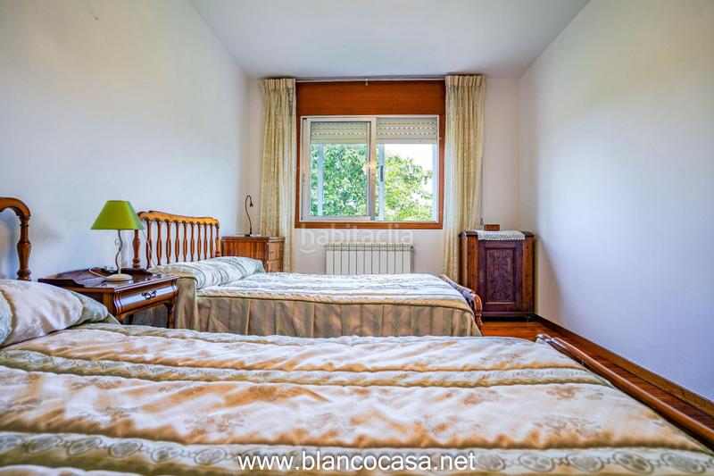 Foto 205226c8-e896-4496-93a7-77c661d69b4c. Casa  con terreno en Carballo