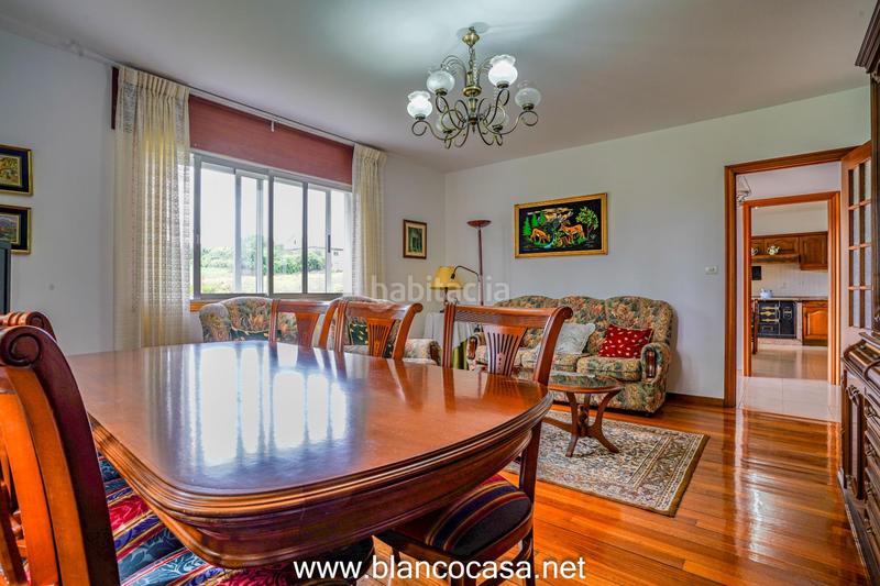 Foto 3f6330a5-662c-4816-bc9b-ff281b675b67. Casa  con terreno en Carballo