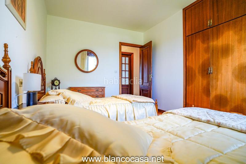 Foto 49fe0c6b-1398-41d7-b811-835399ce81e9. Casa  con terreno en Carballo