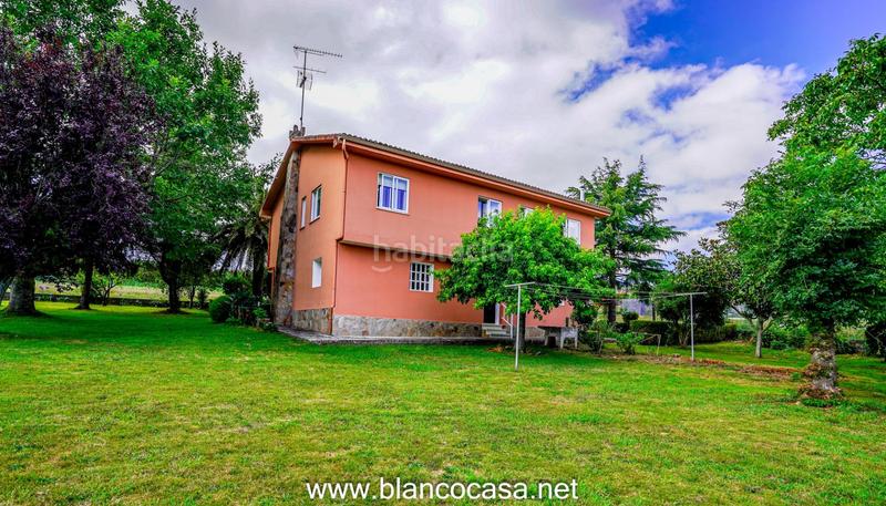 Foto 586a0f1b-a279-49fc-acc0-8434a83f67eb. Casa  con terreno en Carballo