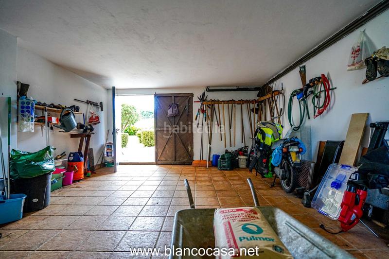 Foto c8cc5608-ff07-427f-bdc5-4c706dab43eb. Casa  con terreno en Carballo