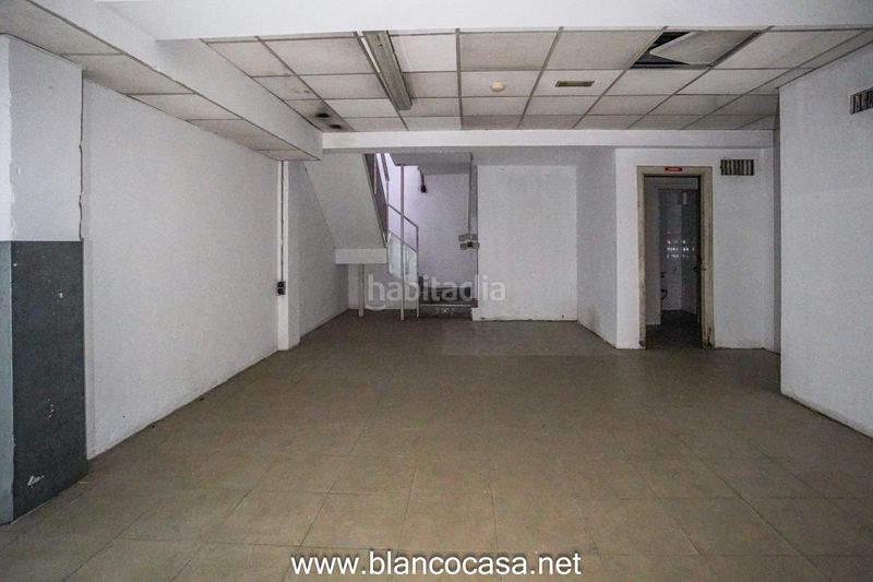 Foto 17f9c10c-c740-4d30-9967-7bcc7e73b76c. Local comercial a Carballo