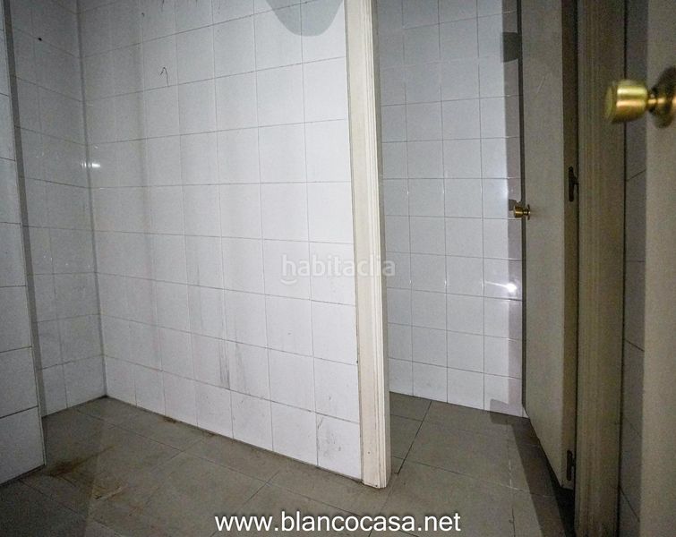 Foto 37cf0ae2-fb24-43c3-a4d1-02fc24dd899f. Local comercial a Carballo
