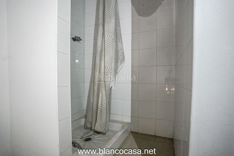 Foto d9de9ad4-2174-4d8f-9c4b-c58212a34bb7. Local comercial a Carballo