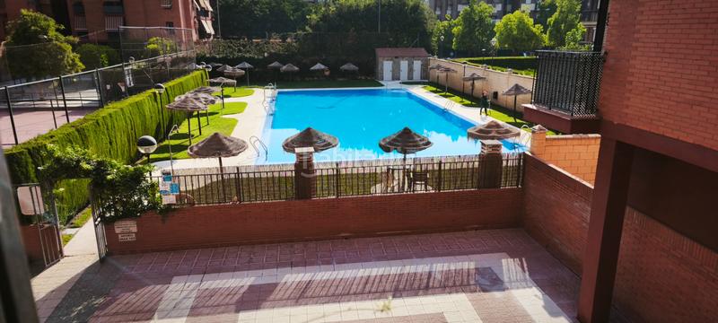 Foto 1d2fc540-8a6f-40a5-a39f-34322c82b227. Rent flat in avenida de manolete s/n in Ciudad Jardín - Zoco Córdoba