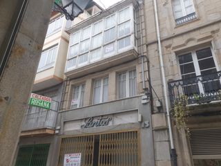 Casa adossada a Monforte de Lemos. Inmobiliaria fincas saviñao  vende casa  adosada de tres plantas