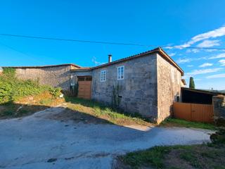 Masia a Saviñao (O). Casa rural en ribeira sacra
