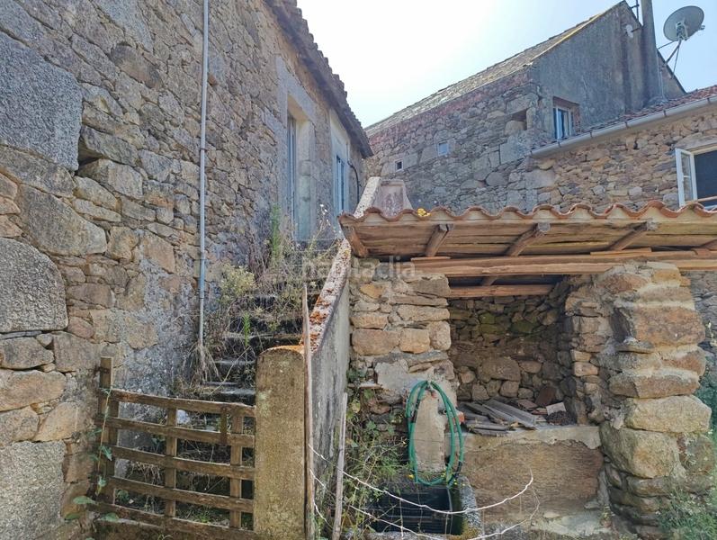 Foto 98fa643c-5416-45f1-9b8a-9b7f7f2fb533. Masía casa de piedra y gran terreno en Saviñao (O)