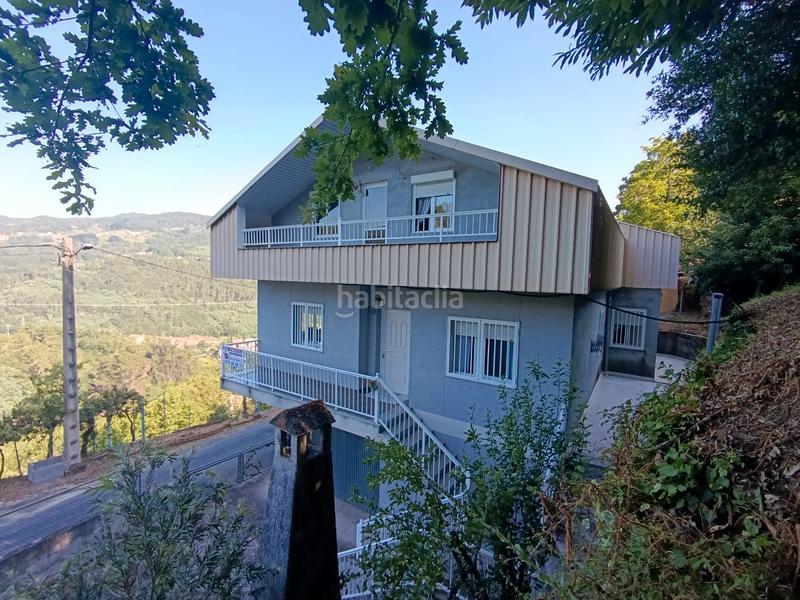 Foto 0ca87f50-6cc2-46f5-b738-ac901e4b206a. Xalet amb xemeneia aparcament a Nogueira de Ramuín