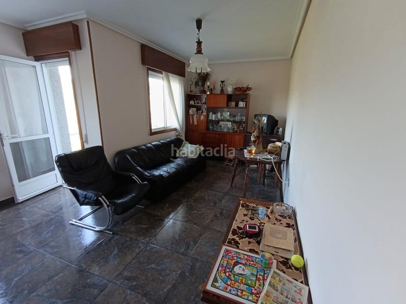 Foto 68976354-7979-48d4-8ccd-27b55dcf3174. Xalet amb xemeneia aparcament a Nogueira de Ramuín