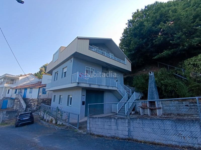 Foto ddb460b5-9491-4b17-9d55-0cfc14fc6177. Xalet amb xemeneia aparcament a Nogueira de Ramuín