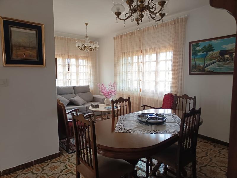 Foto fdf45af5-de32-470b-8079-7aebf6380786. Casa  en seoane en Veiga (A)