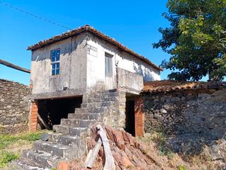 Mas  Lu-p-4102. Casa rústica para reformar