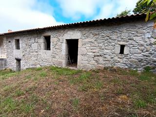 Masia en Lugar vilatan-pq vilatan (pq vi 36a. Casco de casa rstica con tejado nuevo