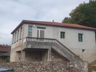 Haus  Rúa joaquín gonzález díaz. Casa a reformar en pantón