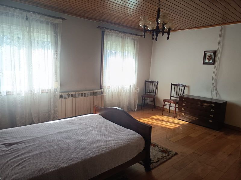 Foto d6ed3942-c0ec-4249-a67f-5e2d8b71b6d0. Casa amb calefacció aparcament a Monforte de Lemos