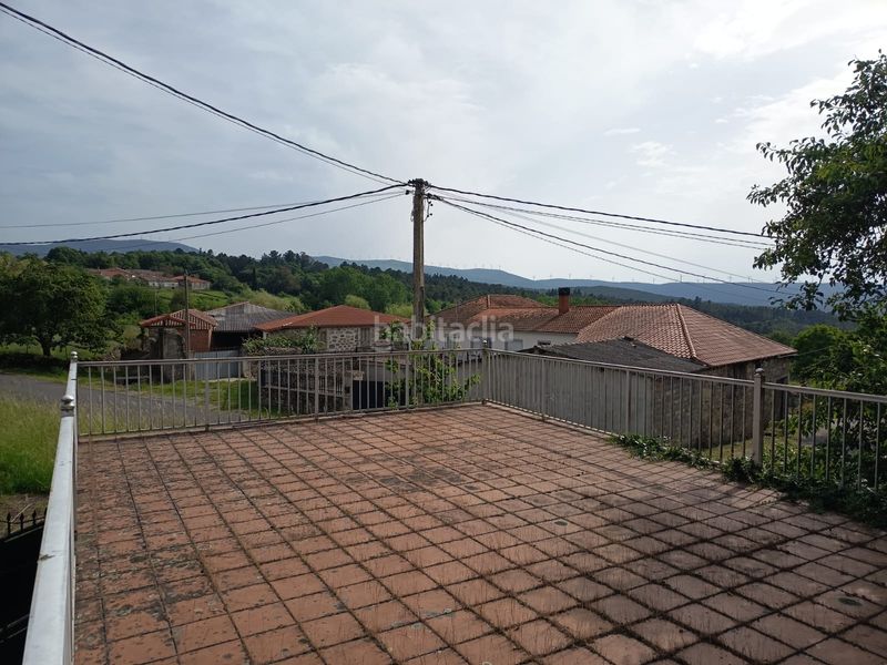 Foto f843f963-8485-4d3d-85cc-3f5101d1cb97. Casa amb aparcament a Sober