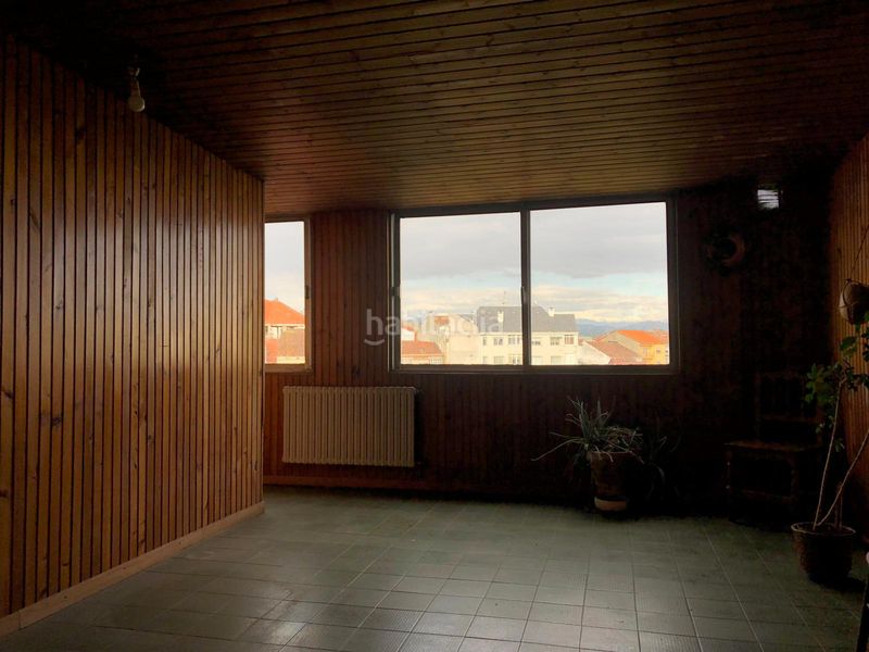 Foto 1ba0cf72-292c-4226-8a53-844f766579cf. Àtic a Monforte de Lemos
