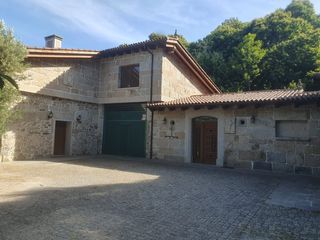 Country house in Pantón. Casa en o pontón , pantón