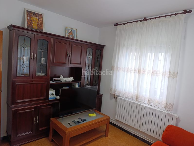 Foto ac552a96-6fcb-42da-bd7d-66b7243f5e77. Casa amb calefacció aparcament a Saviñao (O)