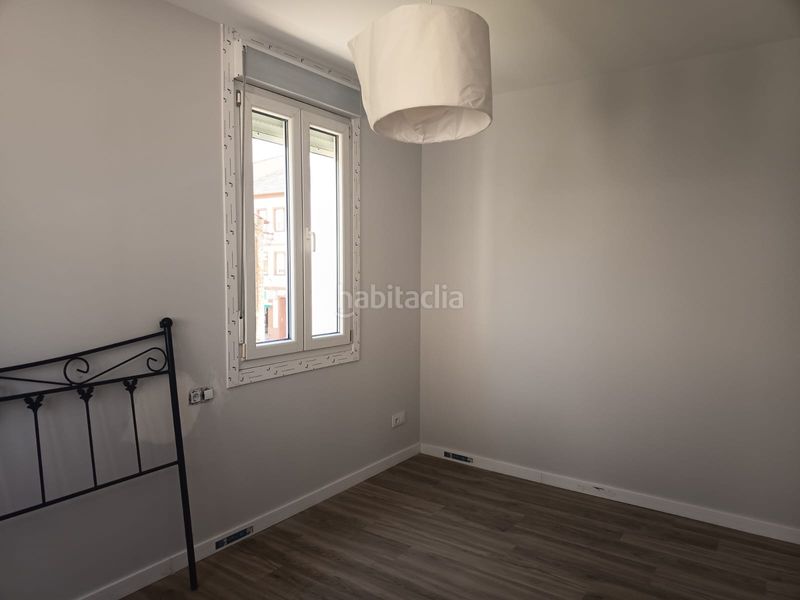Foto 278c3f60-1ced-4184-b755-60eb4ba53250. Casa amb aparcament a Monforte de Lemos