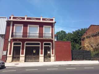 Haus in Monforte de Lemos. Casas en dr. casares