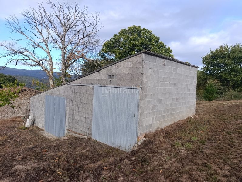 Foto 2b2e6fd9-5d58-4edb-a548-756fc32c87e2. Casa amb xemeneia aparcament a Taboada