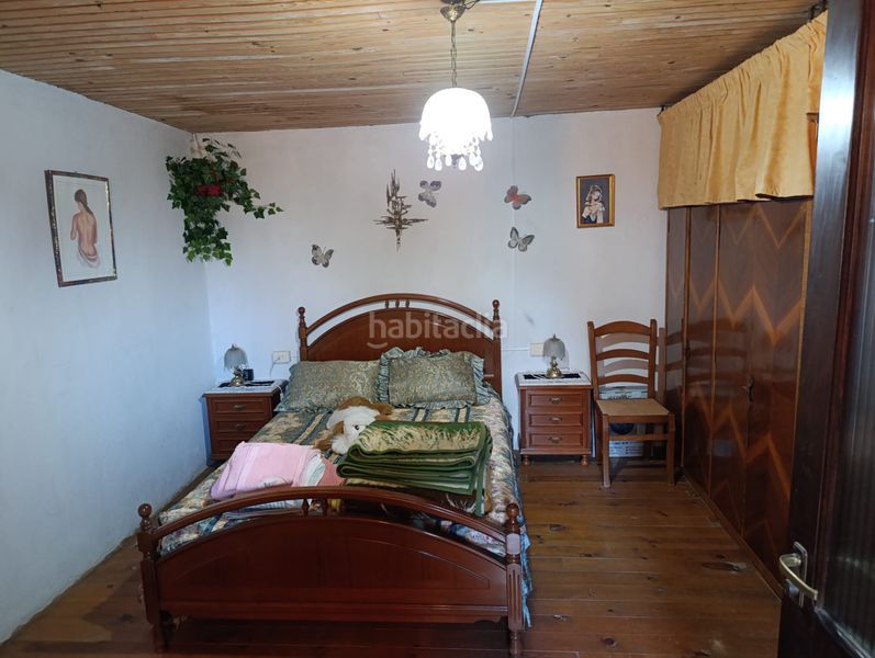 Foto 957a0916-4046-46d7-801c-ffcb529ef425. Casa amb xemeneia aparcament a Taboada