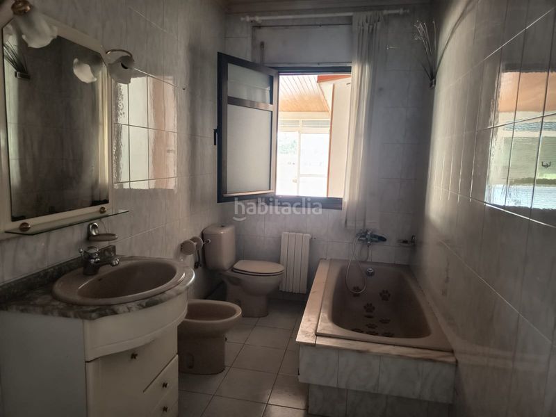 Foto 047f038a-10f4-4c06-ba0c-228aff37ab4b. Flat with heating parking in Monforte de Lemos