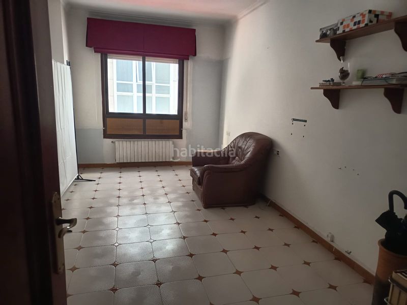 Foto 15a833d7-cd2f-4c36-bb89-85606c7b2bc5. Flat with heating parking in Monforte de Lemos