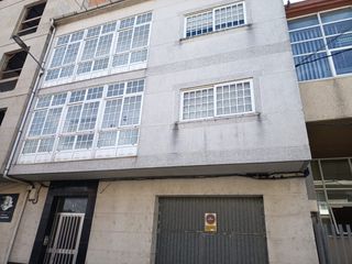 House in Monforte de Lemos. Casa con bajo y dos plantas en rua veiguiña monforte de lemos