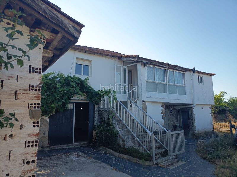 Foto 5bfac3ec-ad8c-4b28-ad15-939fa4a08362. Casa amb calefacció aparcament a Monforte de Lemos