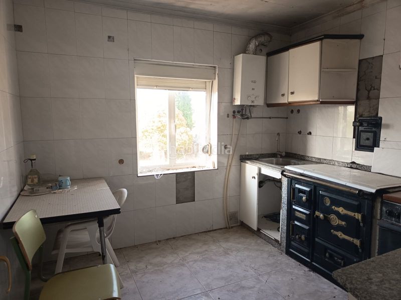 Foto c8deec9c-468c-4417-9911-31b9d4d24597. Casa amb aparcament a Monforte de Lemos
