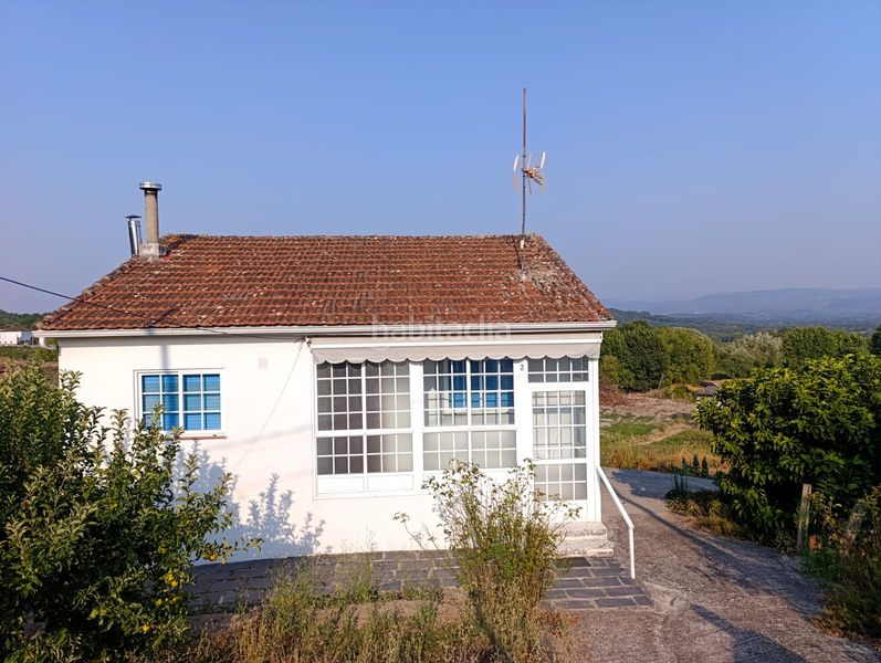 Foto f274189b-f23d-4d8e-b390-7e5586142236. Casa amb calefacció aparcament a Pantón
