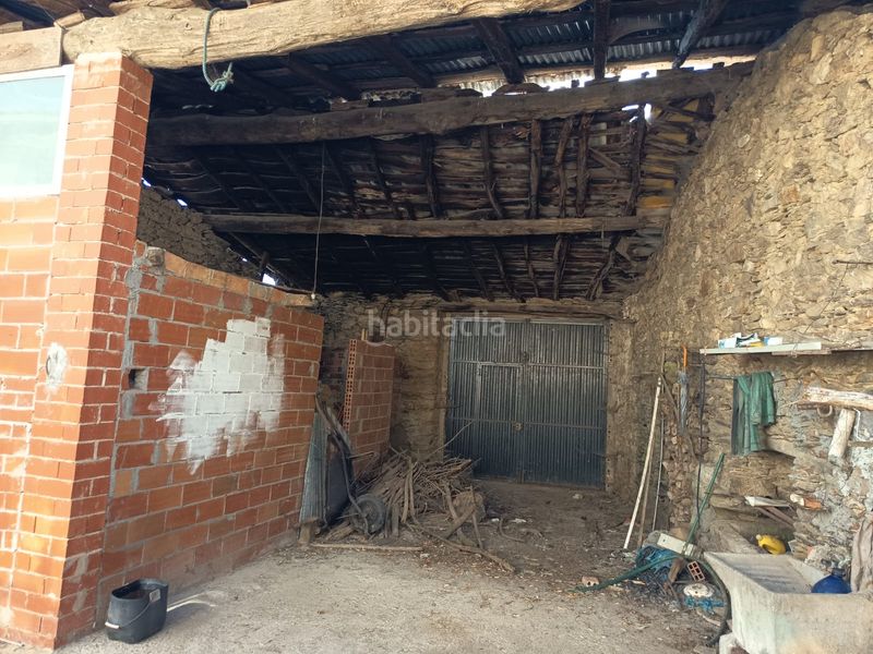 Foto 4cdec3cf-8dda-4aac-8f76-2a280d2a11ab. Casa amb aparcament a Monforte de Lemos
