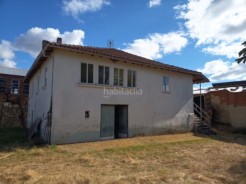 Foto 947e9ea1-8f72-406a-9af4-a1b87b1e3405. Casa amb aparcament a Monforte de Lemos