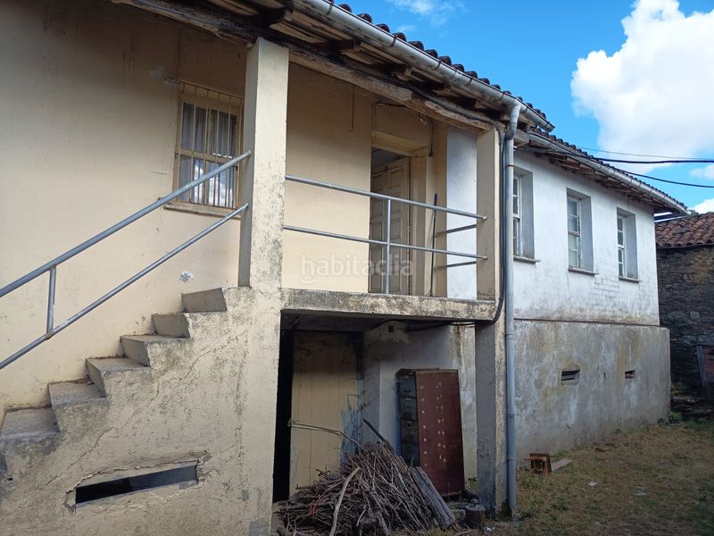 Foto b0067ec3-5572-476f-9fd1-494413579ca8. Casa amb aparcament a Monforte de Lemos