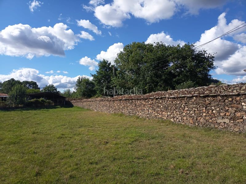 Foto cf56db2e-40d5-4fc5-be3c-e0b14cd5c02c. Casa amb aparcament a Monforte de Lemos