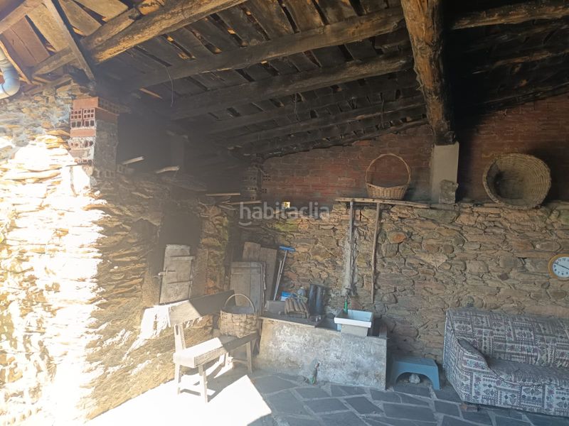 Foto 633f6a21-b72f-4fd2-9783-d3b54162ffb2. Casa amb xemeneia calefacció aparcament a Monforte de Lemos