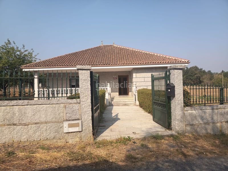 Foto 3769213a-ba8d-4c54-ae2c-3332ee27fbfd. Casa amb aparcament a Monforte de Lemos